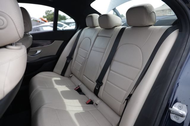 Used 2019 Mercedes-Benz C 300 Sedan image 11