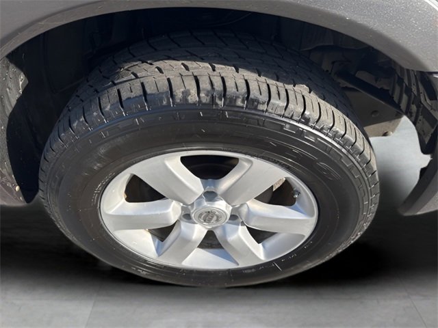 Used 2010 Nissan Titan LE w/ Technology Pkg image 24