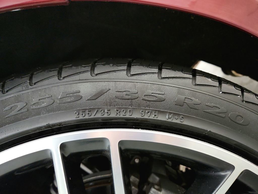 Used 2017 Jaguar XF R-Sport image 40