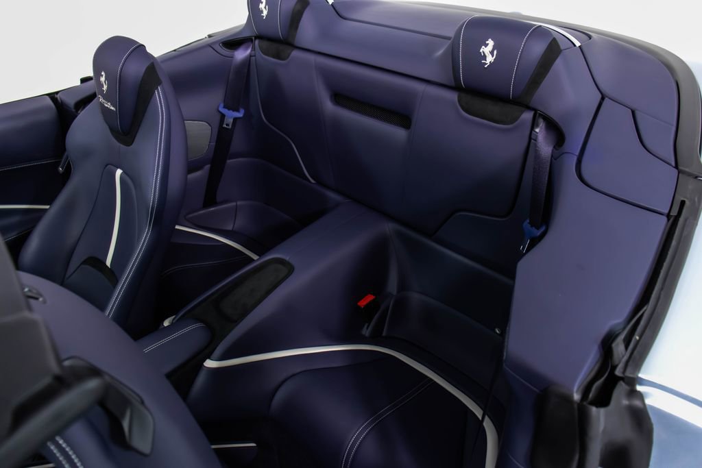 Certified 2025 Ferrari Roma Spider RWD image 44