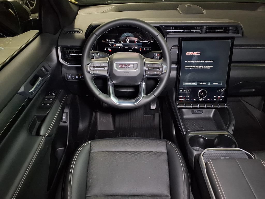 Used 2026 GMC Terrain Elevation w/ Elevation Premium Package FWD image 14
