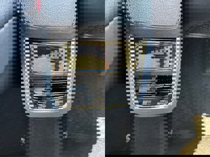 Used 2016 Volvo XC90 T6 Momentum w/ Momentum Plus Package image 59