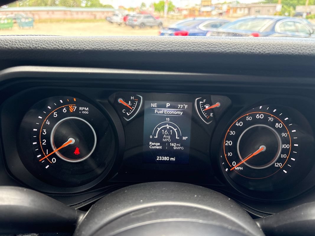 Used 2024 Jeep Gladiator Sport AWD/4WD image 9