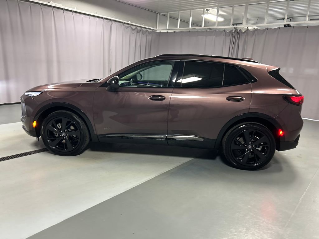 Used 2025 Buick Envision Sport Touring AWD/4WD image 4