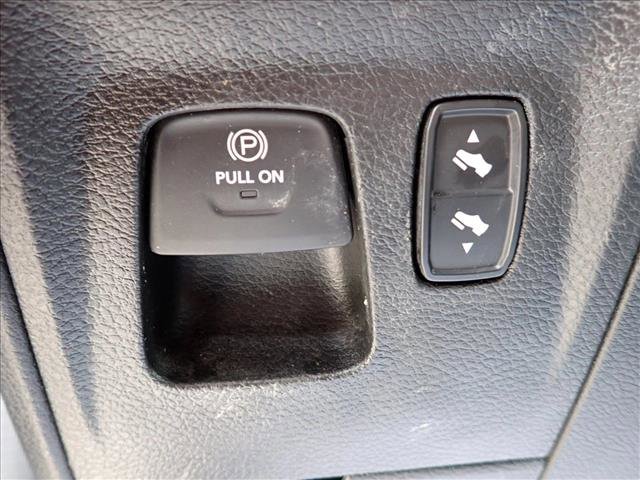Used 2025 RAM 1500 Laramie AWD/4WD image 14