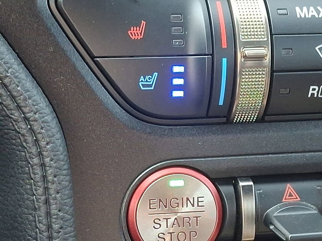 Used 2022 Ford Mustang Shelby GT500 w/ Technology Package image 24