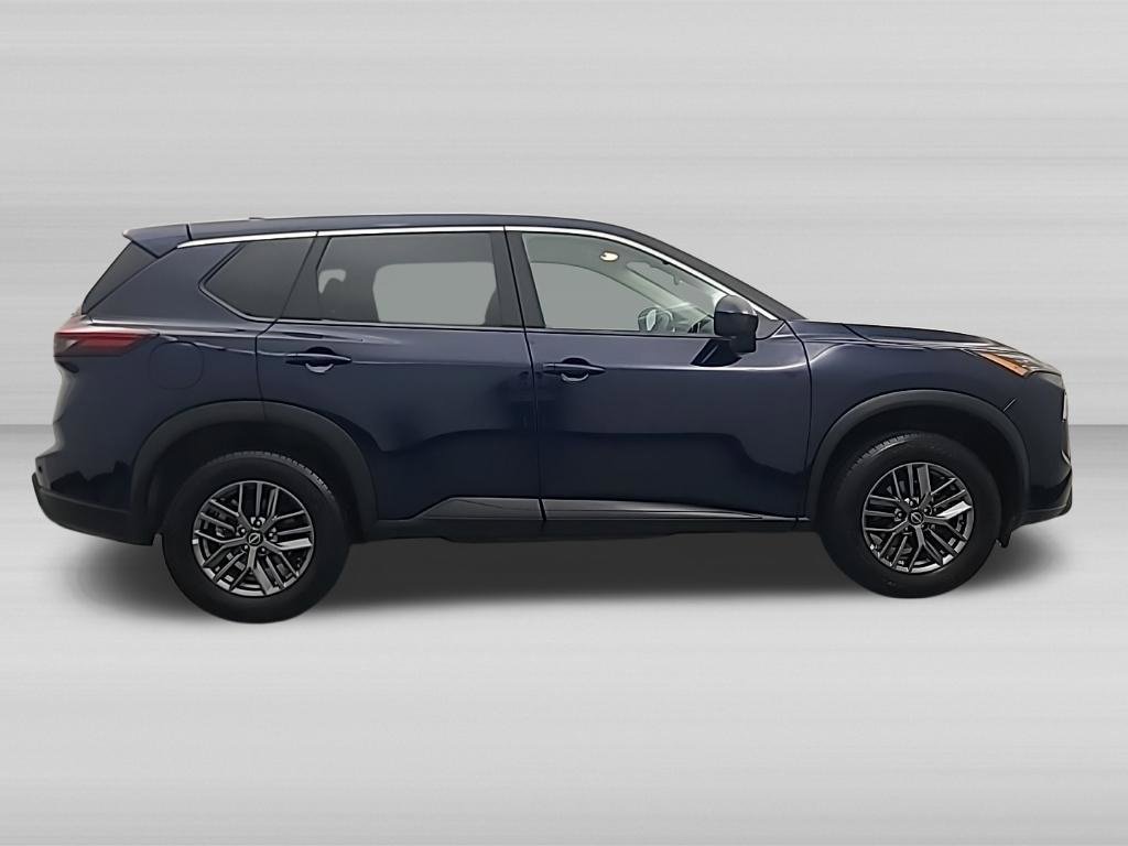 Used 2026 Nissan Rogue SV AWD/4WD image 7