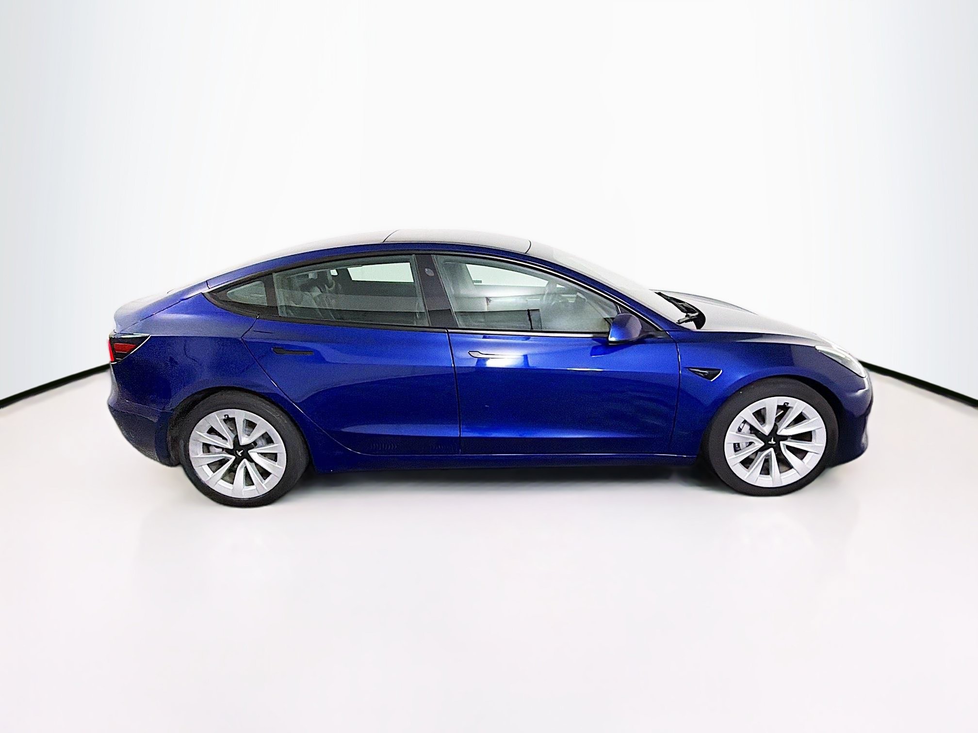 Used 2021 Tesla Model 3 Standard Range Plus RWD image 10