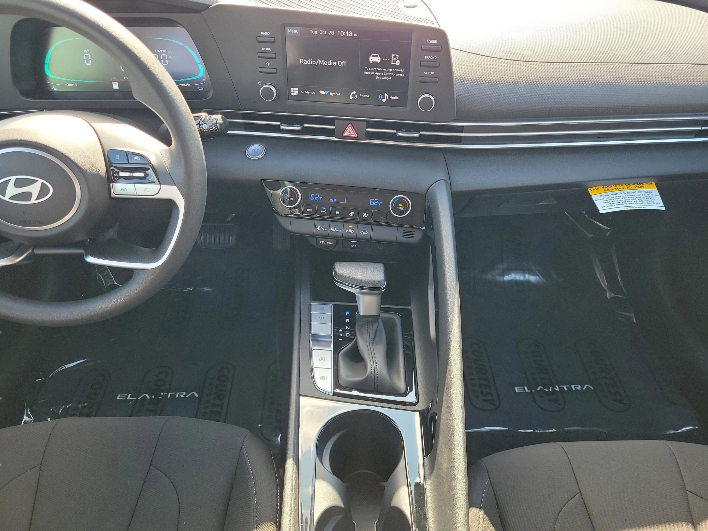 New 2026 Hyundai Elantra Hybrid FWD image 22