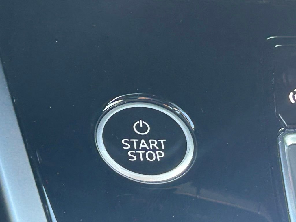 Used 2023 Audi Q4 e-tron Premium w/ Convenience Package image 58