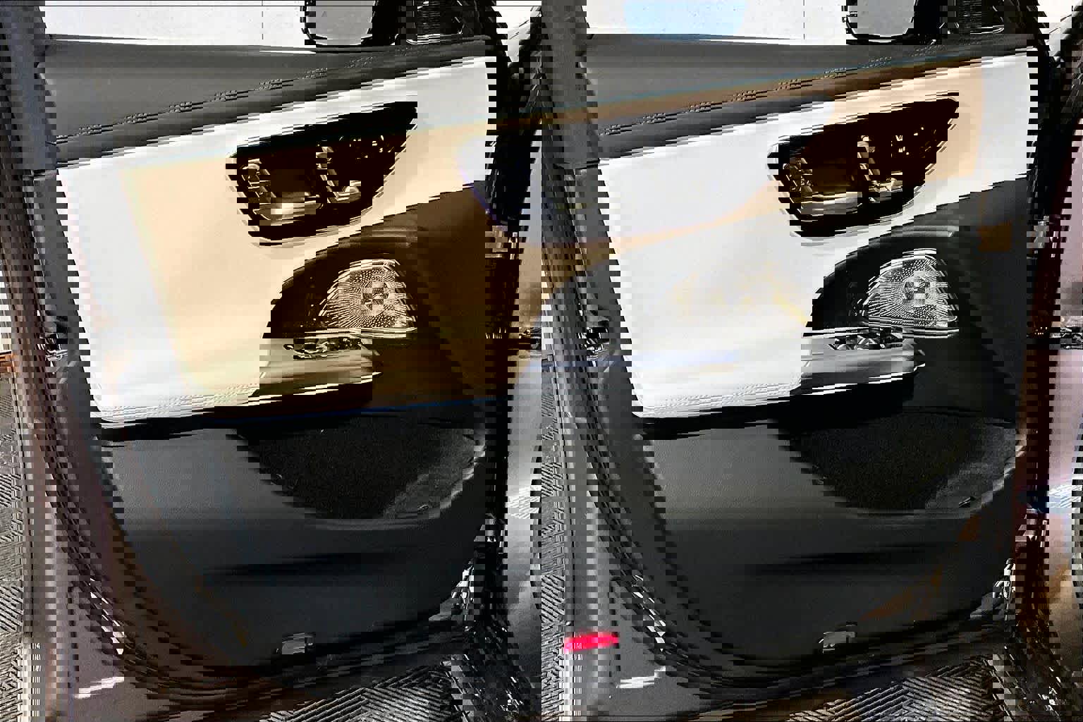 New 2026 Mercedes-Benz E 450 4MATIC Sedan image 11