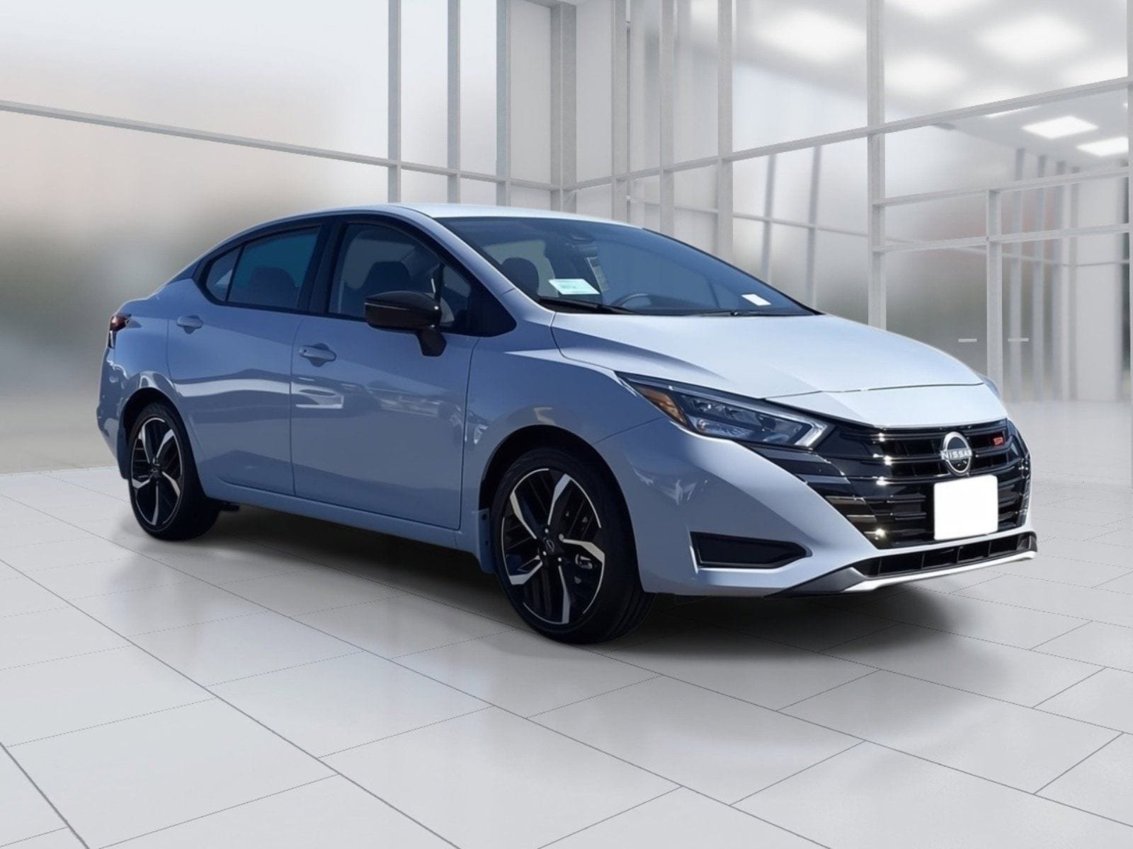 New 2025 Nissan Versa SR w/ Trunk Package FWD image 5