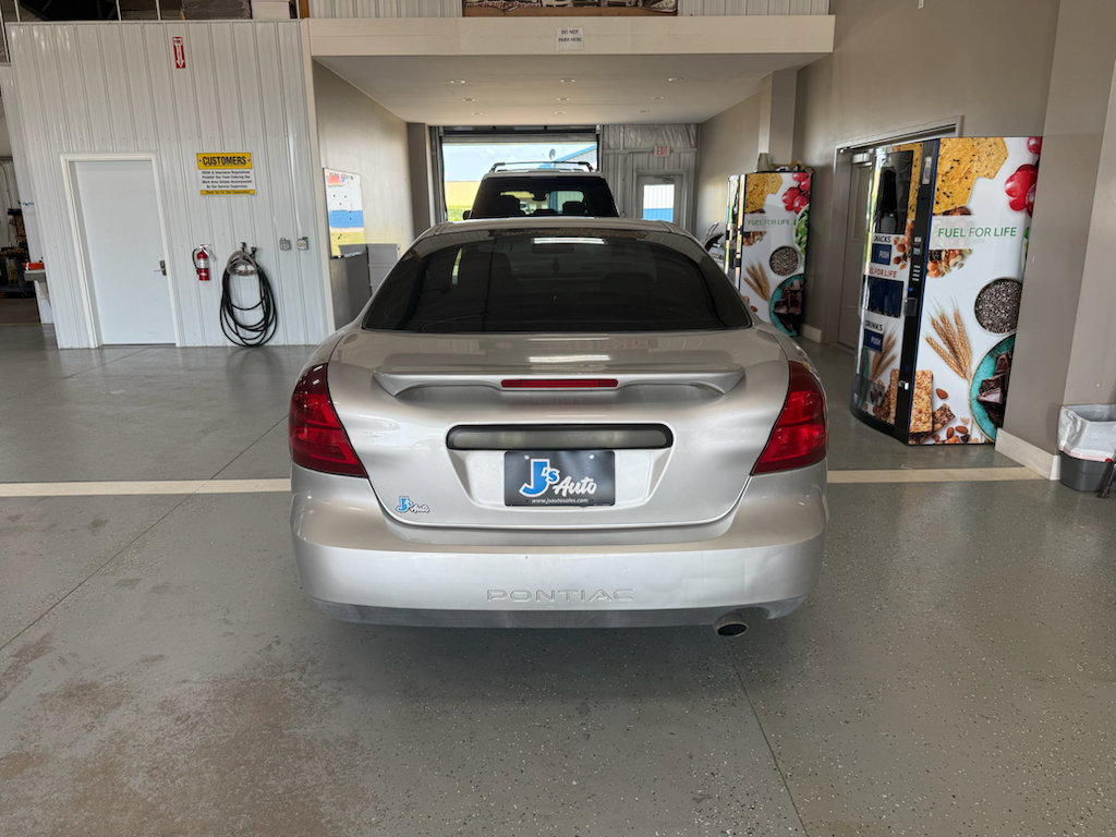 Used 2006 Pontiac Grand Prix FWD image 5
