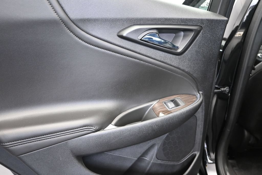 Used 2024 Chevrolet Malibu LT FWD image 14