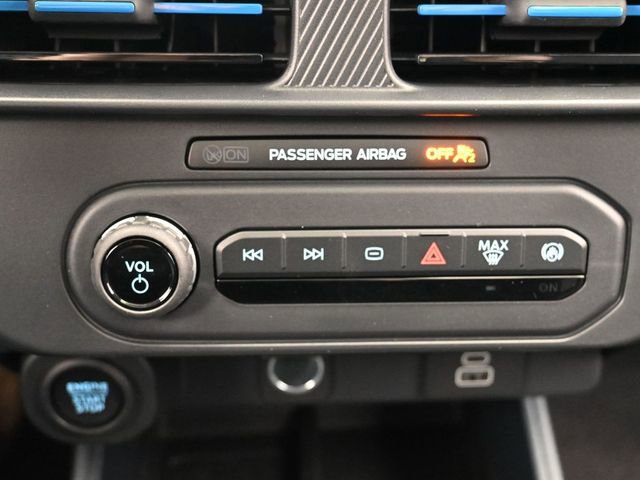 New 2026 Ford Maverick Lobo AWD/4WD image 21