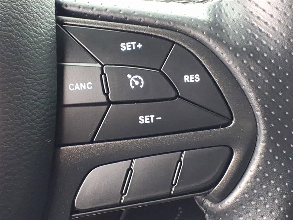 Used 2018 Dodge Durango SXT w/ Quick Order Package 2BB image 11