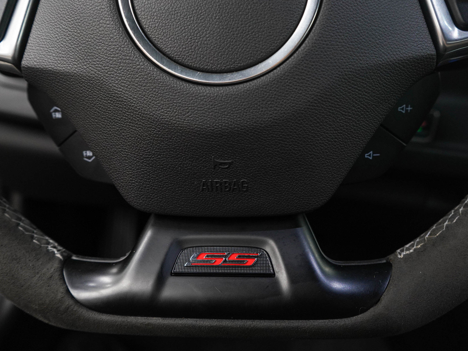 Used 2019 Chevrolet Camaro SS RWD image 23