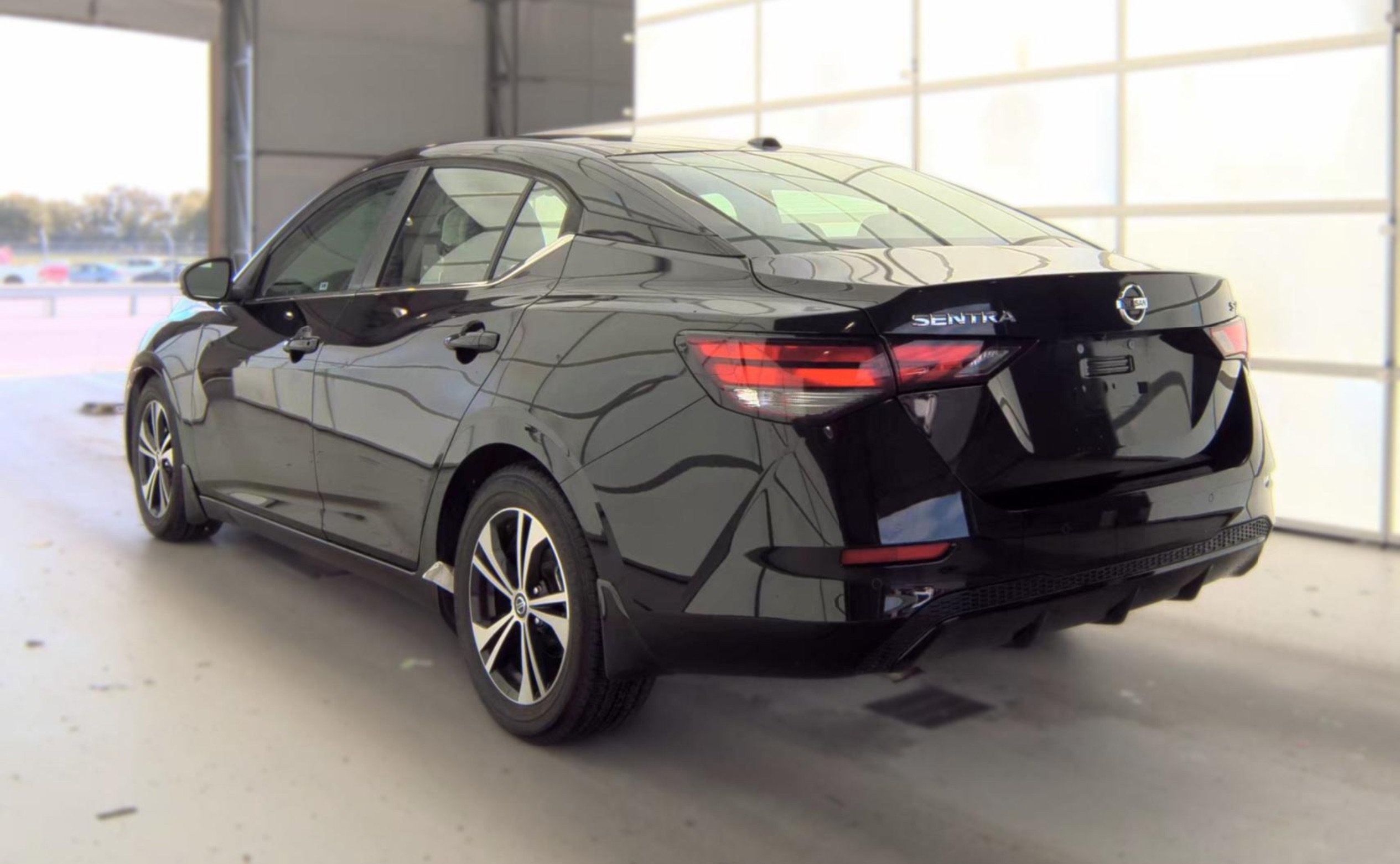 Used 2020 Nissan Sentra SV FWD image 4