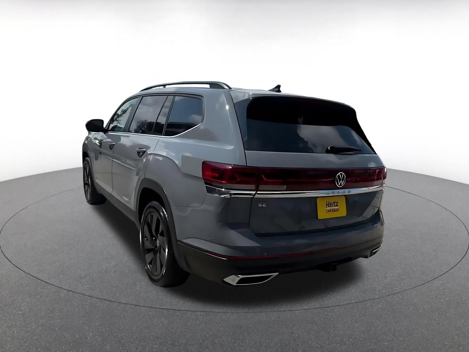 Used 2026 Volkswagen Atlas SE FWD image 9