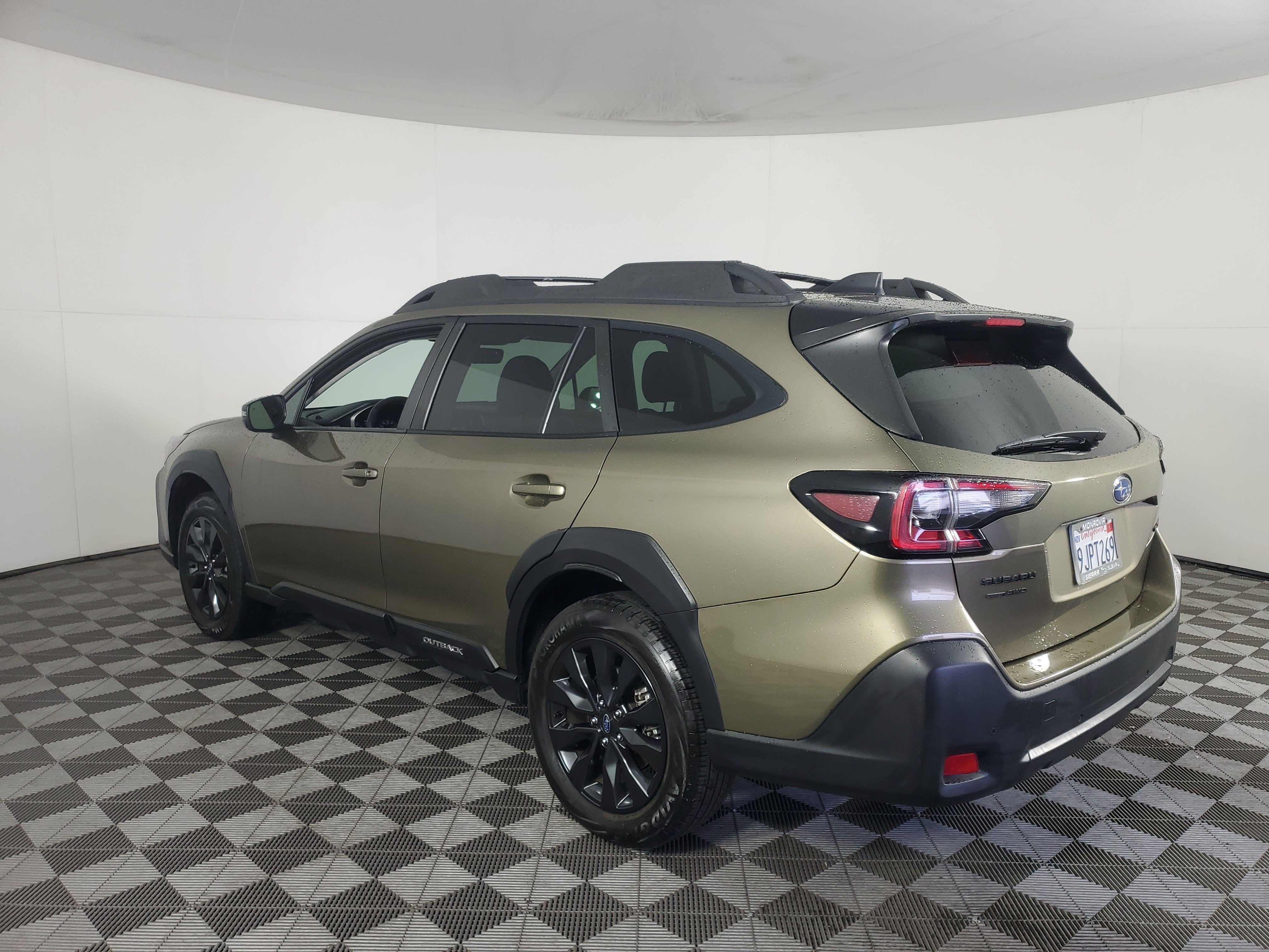 Used 2024 Subaru Outback Onyx Edition AWD/4WD image 6