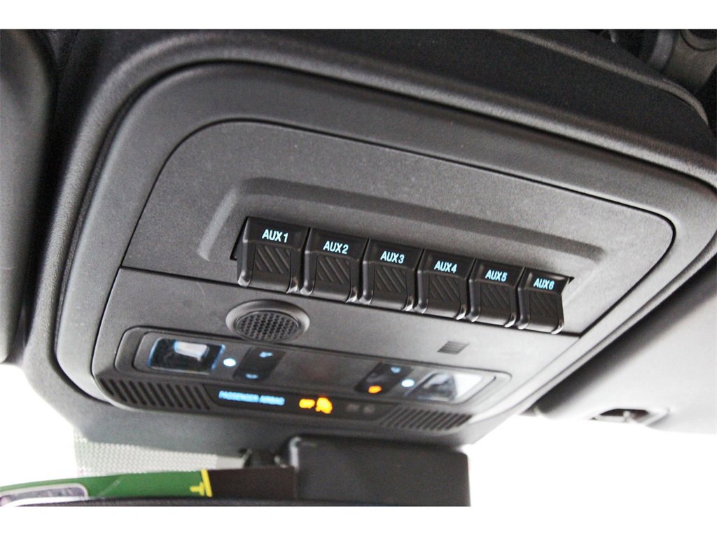 Used 2024 Ford Bronco Wildtrak image 24