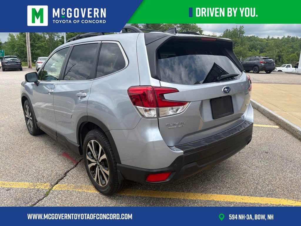 Used 2024 Subaru Forester Limited AWD/4WD image 3
