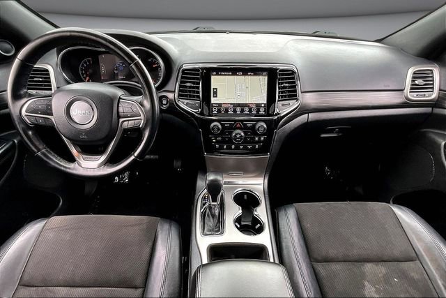 Used 2020 Jeep Grand Cherokee Altitude AWD/4WD image 7