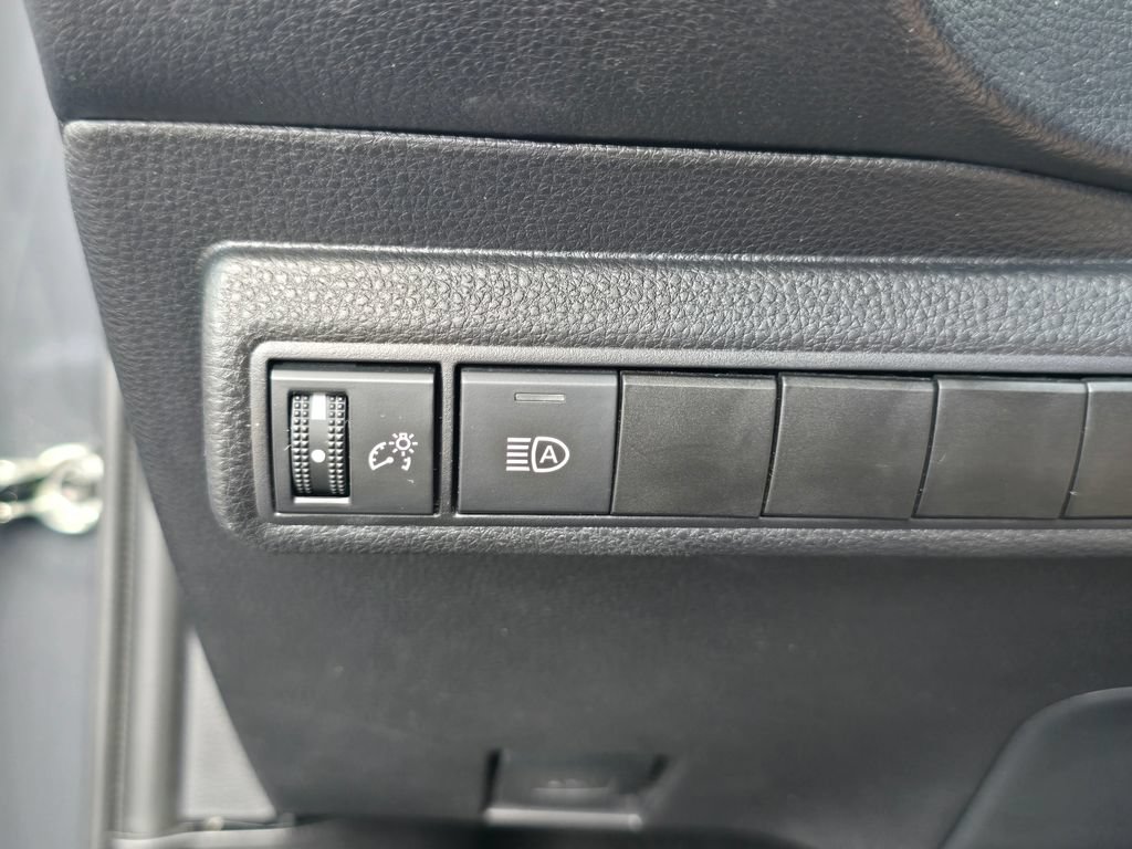 Certified 2025 Toyota Corolla LE FWD image 23
