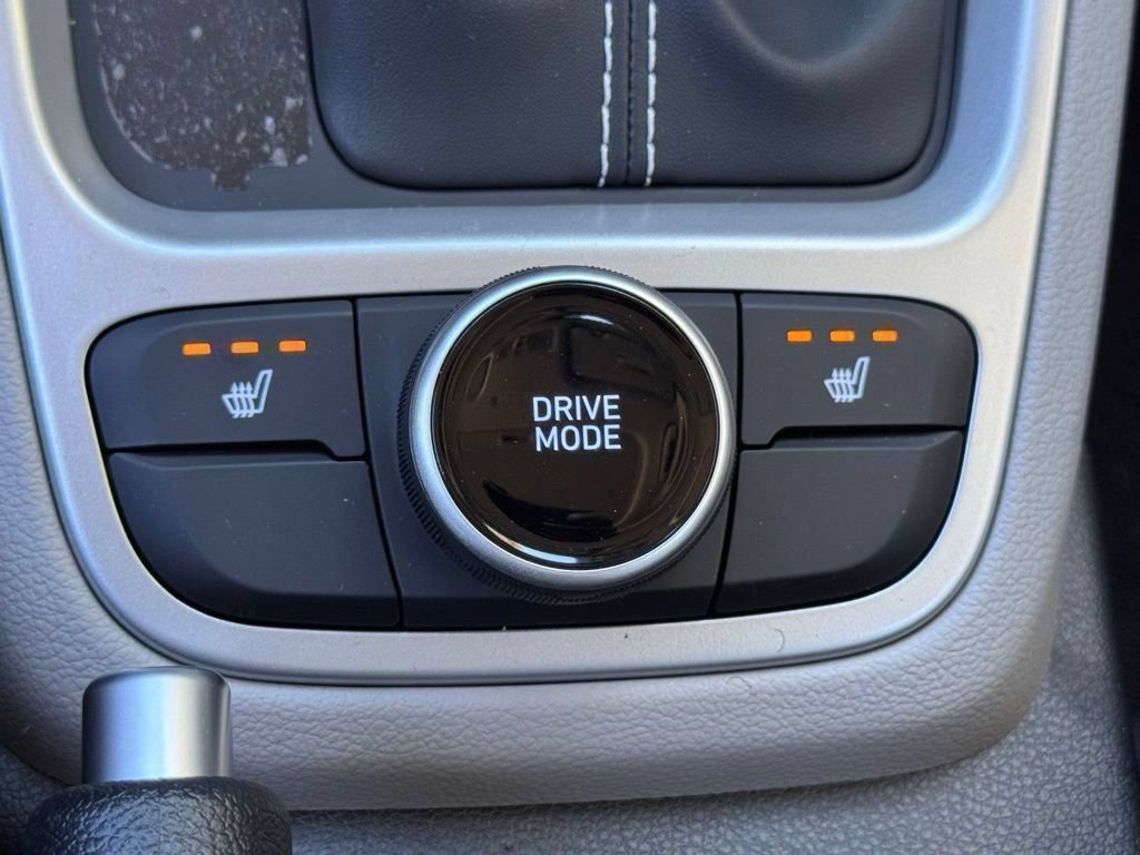 New 2026 Hyundai Venue SEL FWD image 5