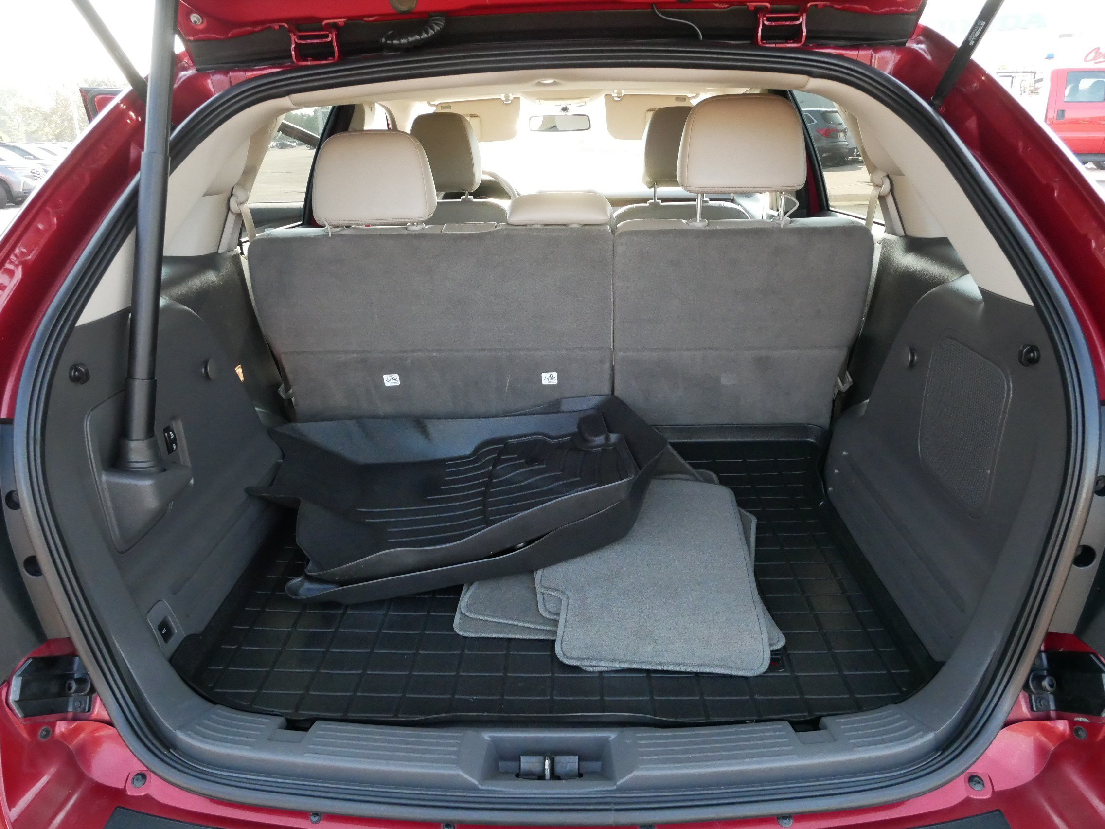 Used 2014 Ford Edge Limited w/ Equipment Group 302A AWD/4WD image 18