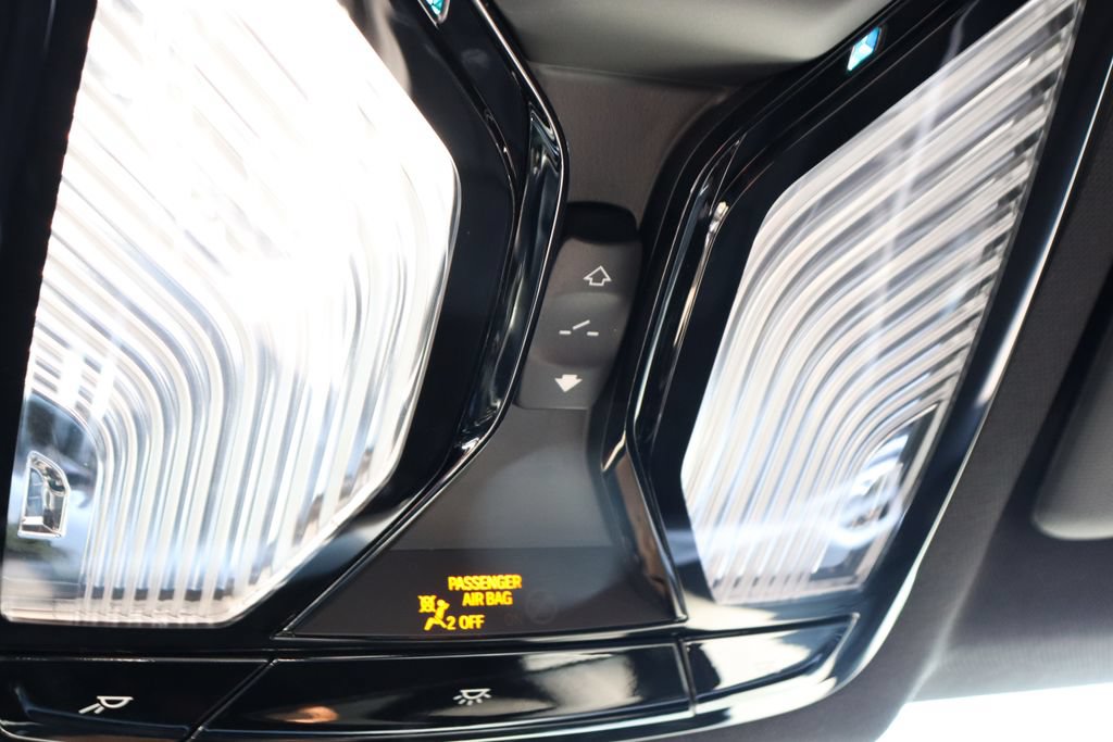 Used 2025 BMW M340i w/ Premium Package RWD image 25