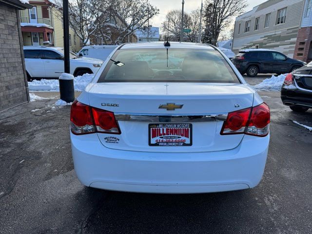Used 2015 Chevrolet Cruze LT image 5