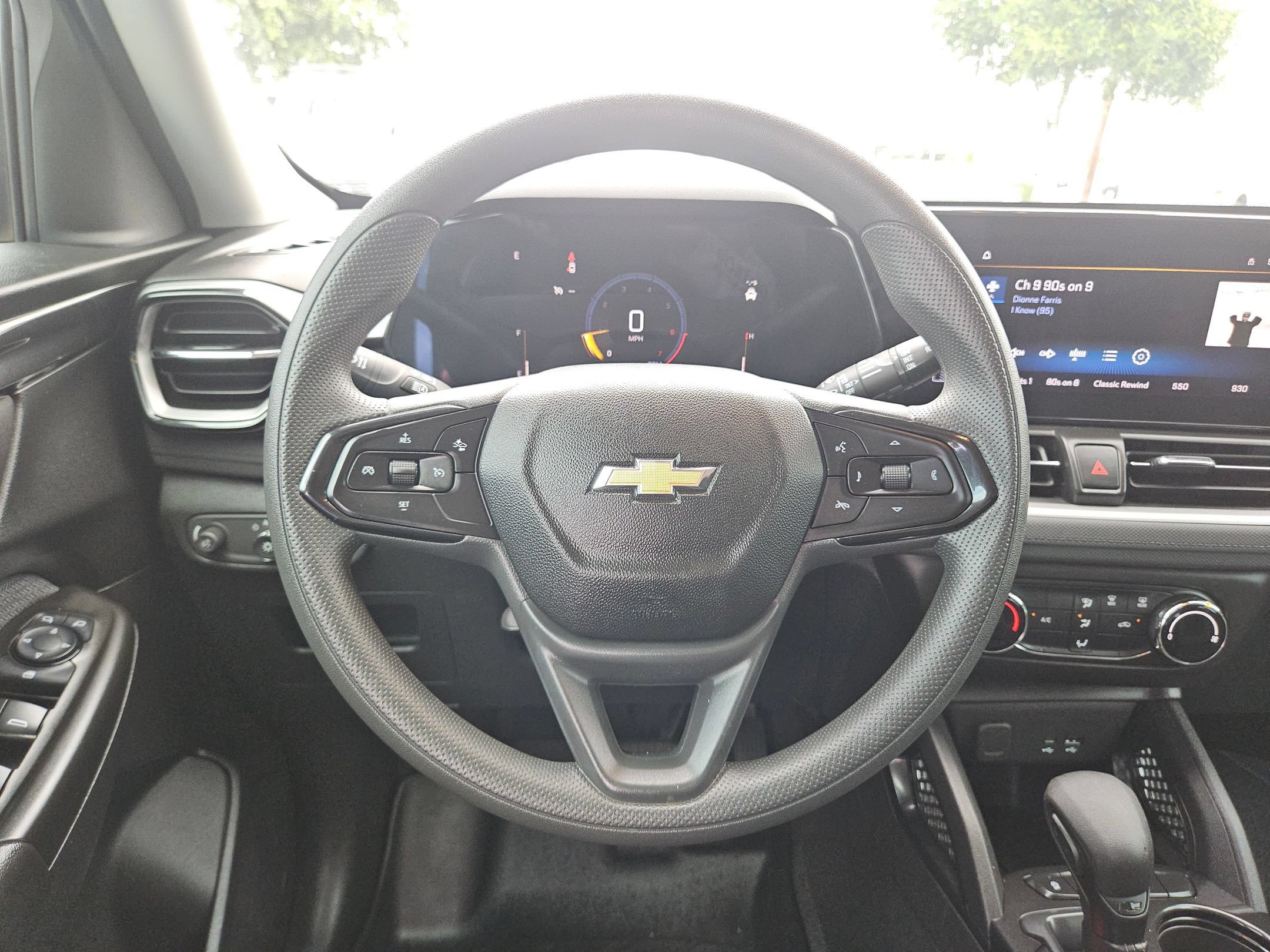 Used 2025 Chevrolet TrailBlazer LS w/ LS Confidence Package FWD image 21