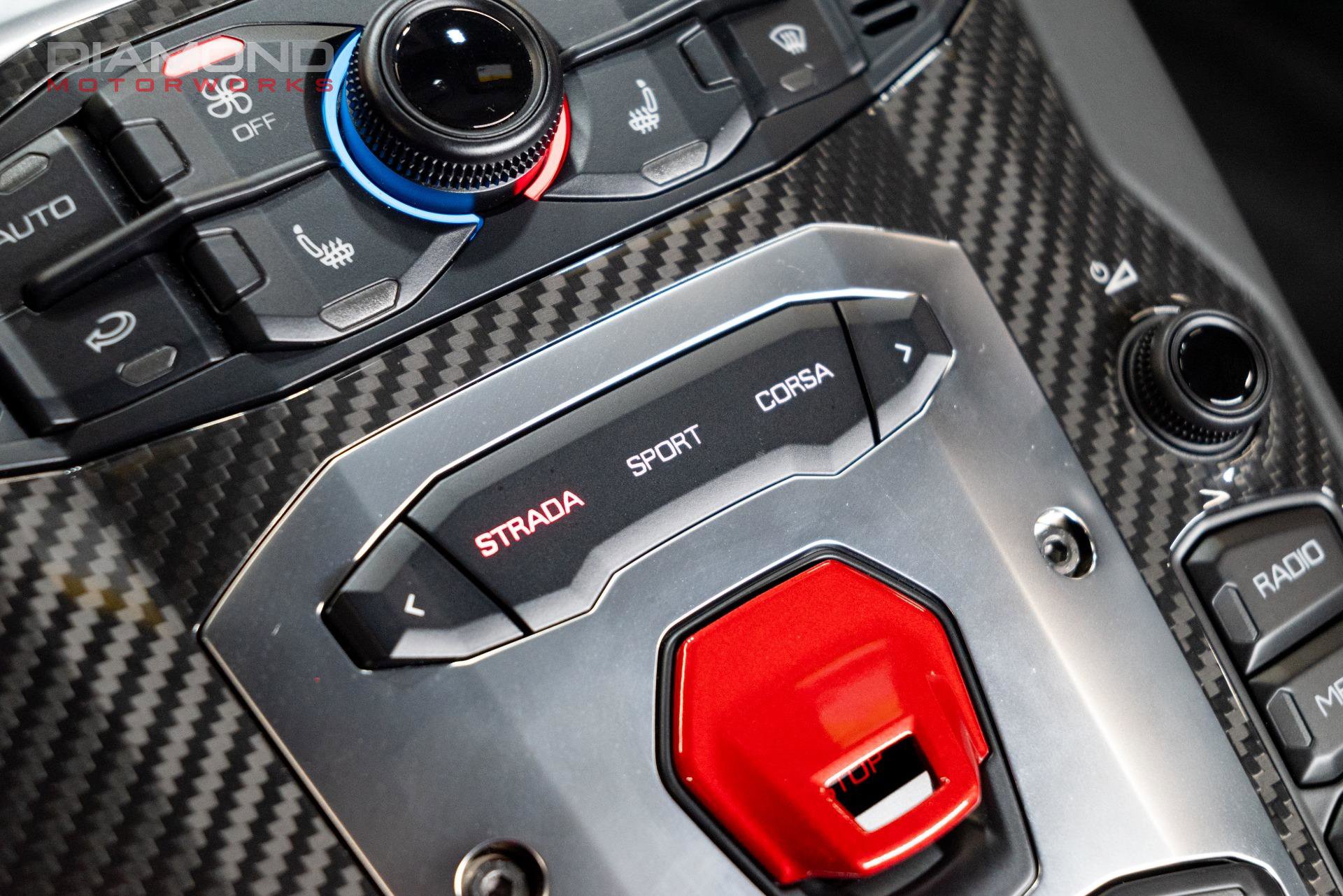 Used 2017 Lamborghini Aventador LP 700-4 image 16