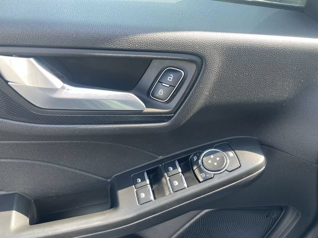 Used 2025 Ford Escape ST-Line Select AWD/4WD image 15