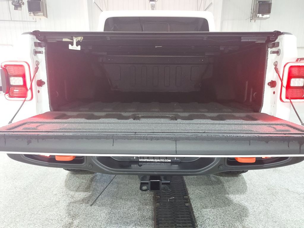 New 2026 Jeep Gladiator Mojave AWD/4WD image 29