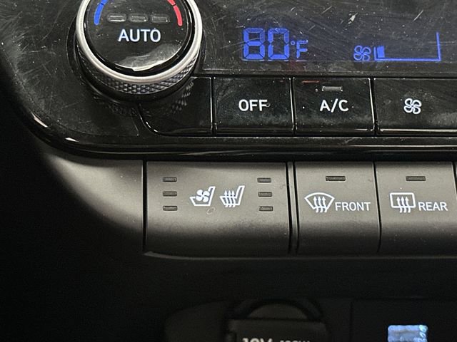 Used 2024 Hyundai Elantra Limited image 8