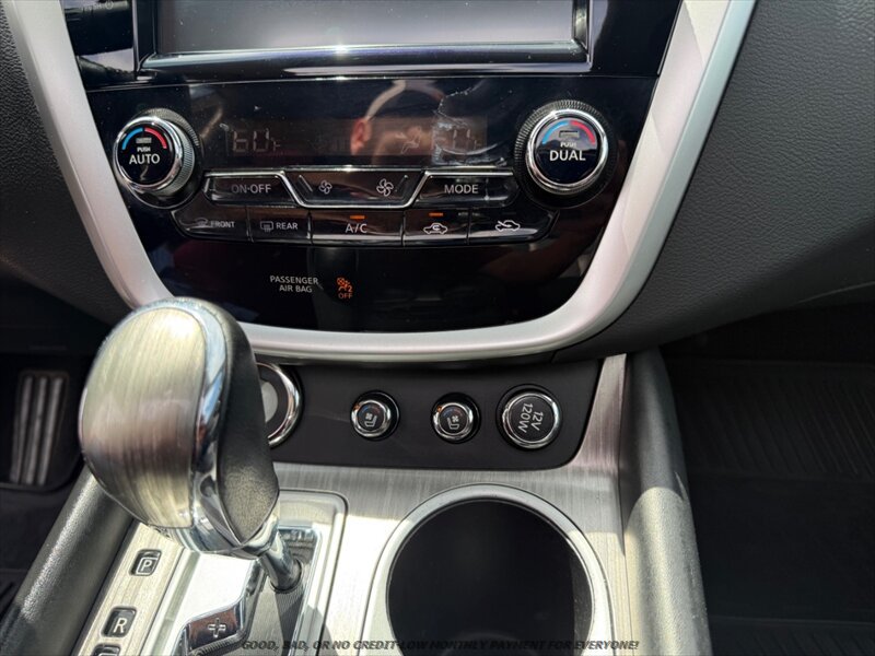 Used 2015 Nissan Murano Platinum w/ Platinum Technology Package AWD/4WD image 28
