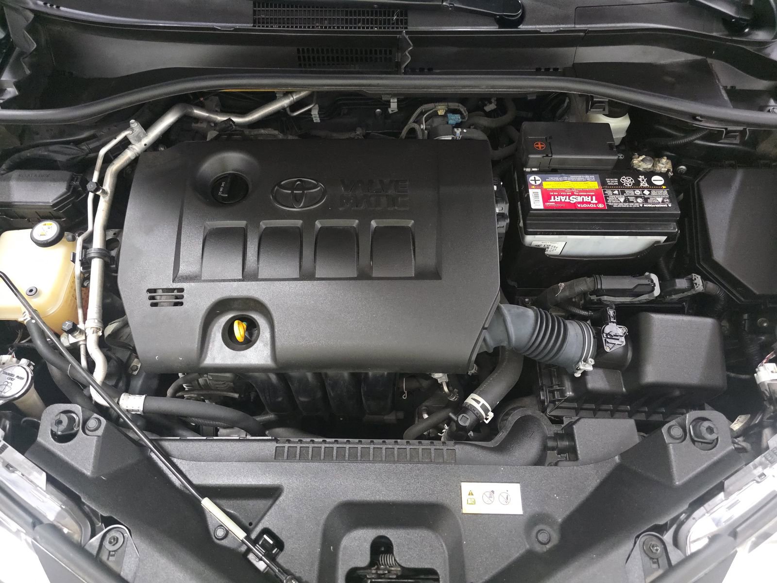 Used 2021 Toyota C-HR XLE image 16