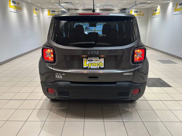Used 2018 Jeep Renegade Latitude AWD/4WD image 18