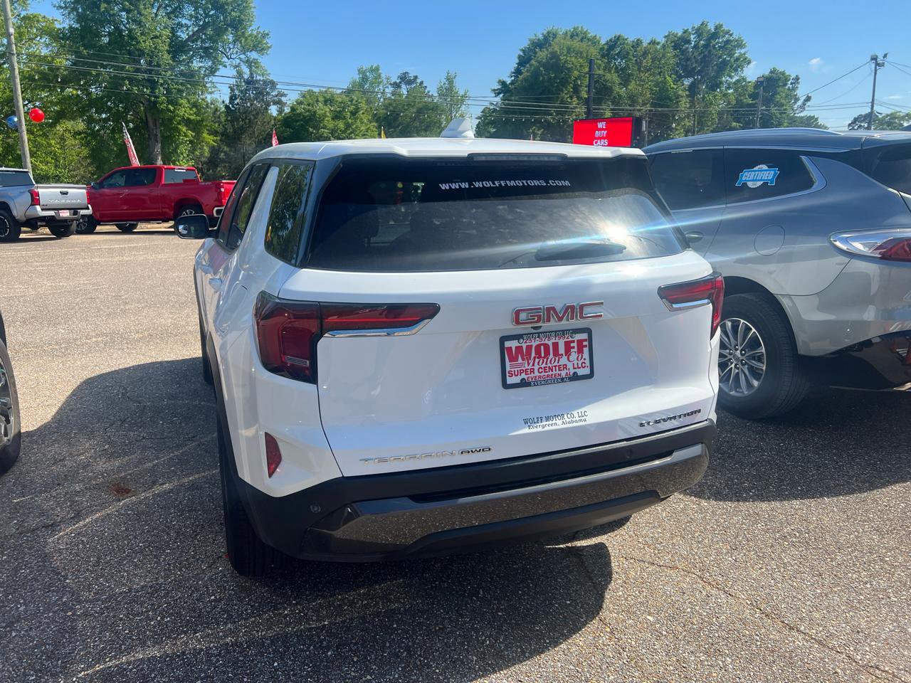 Used 2025 GMC Terrain Elevation image 9