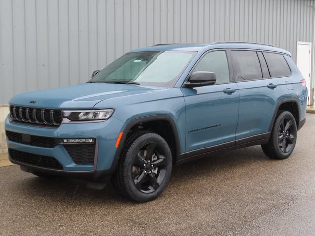 New 2026 Jeep Grand Cherokee L Limited w/ Limited Altitude Package AWD/4WD image 8