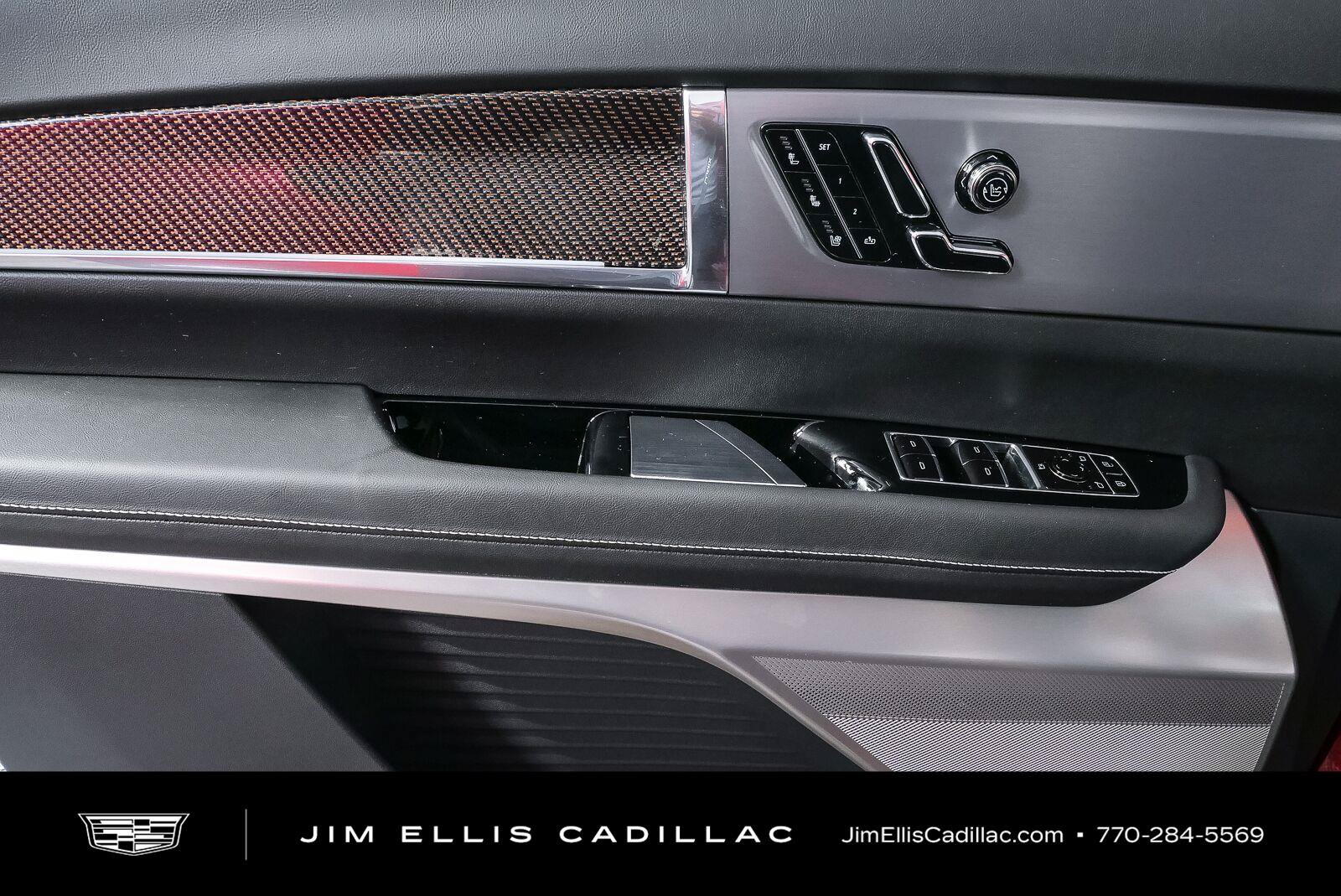 New 2027 Cadillac Vistiq Sport w/ LPO, Floor Liner Package AWD/4WD image 6