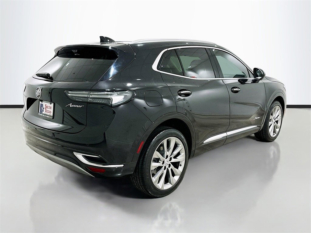 Used 2022 Buick Envision Avenir w/ Technology Package II image 7