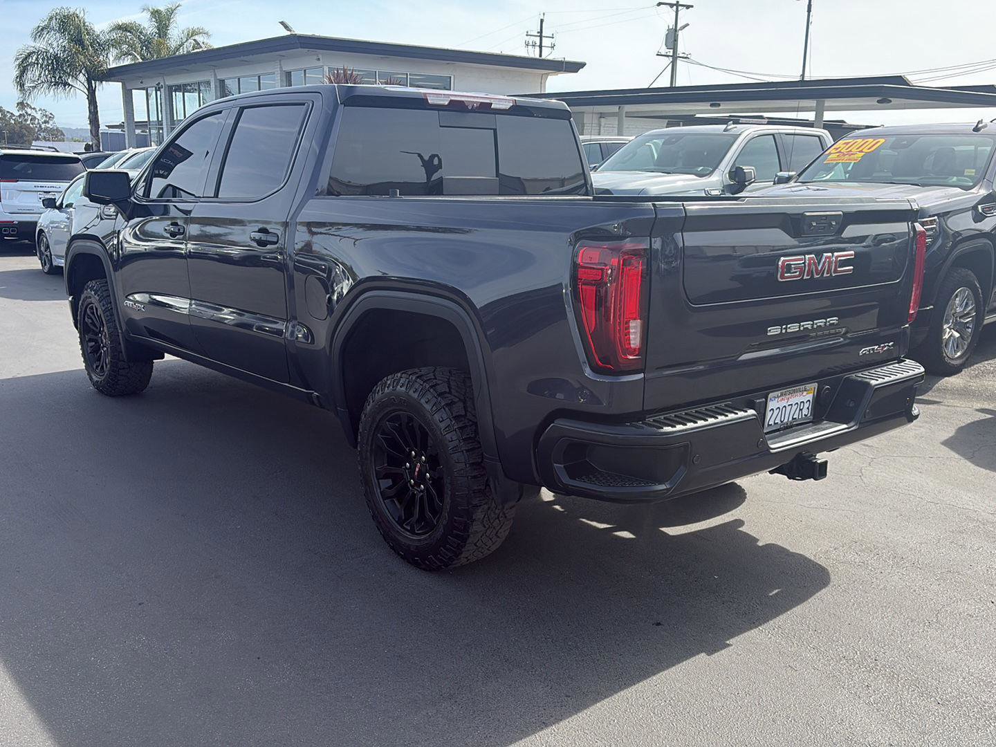 Used 2022 GMC Sierra 1500 AT4X image 18