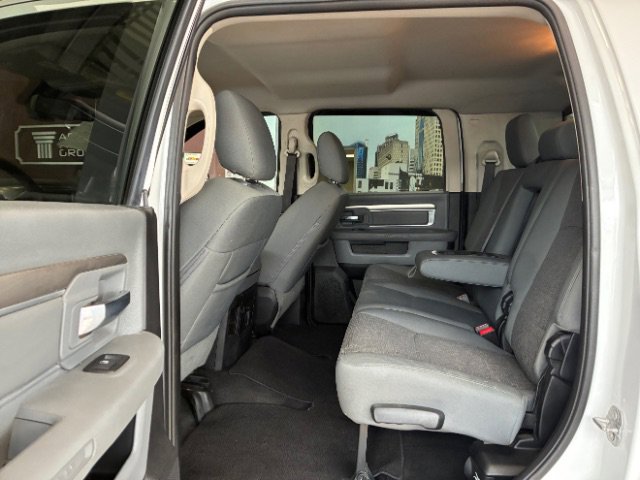 Used 2017 RAM 3500 Big Horn w/ Sport Appearance Group image 28