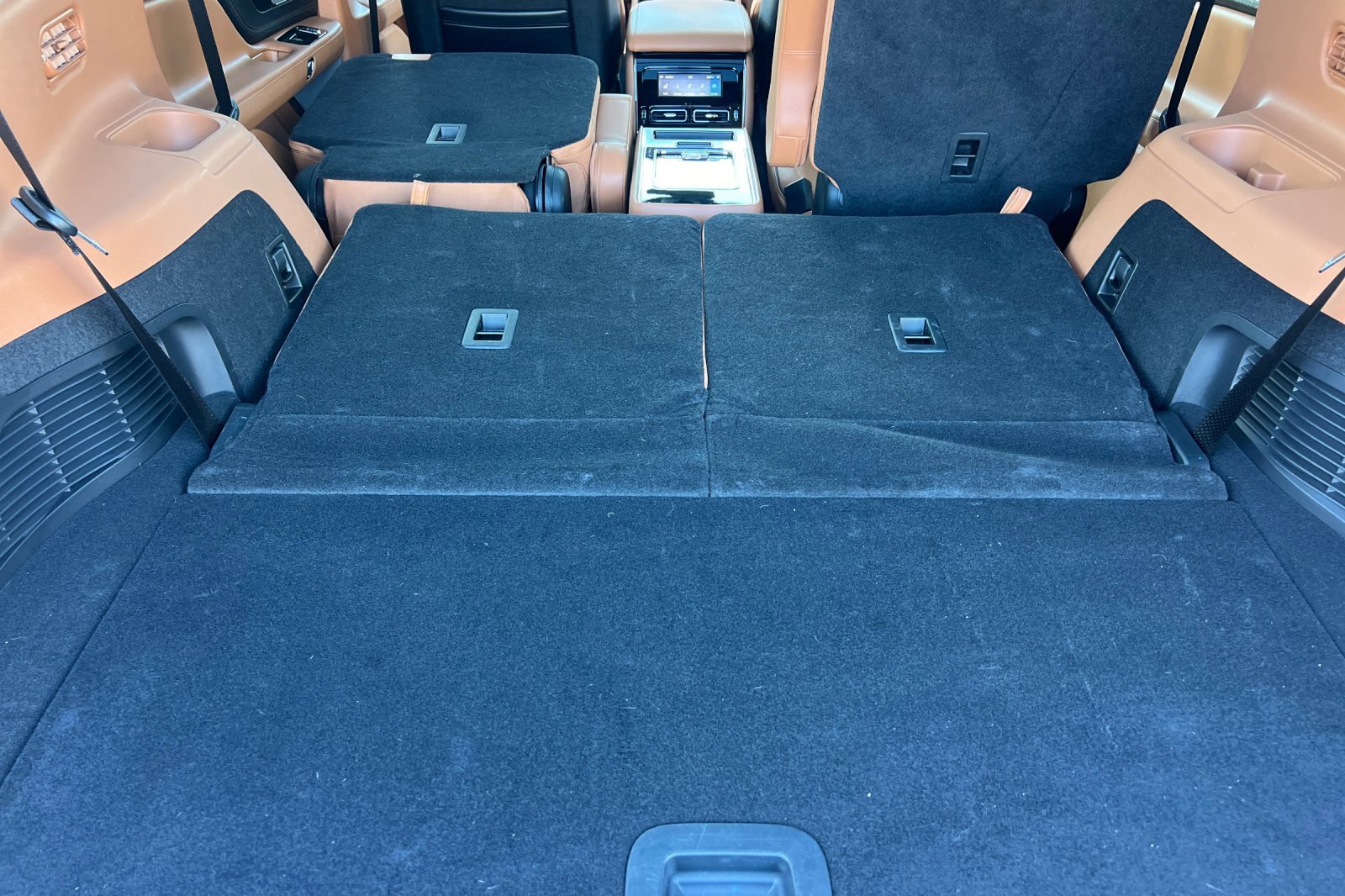 Certified 2023 Lincoln Aviator Black Label Grand Touring w/ Class IV Trailer Tow Package image 16