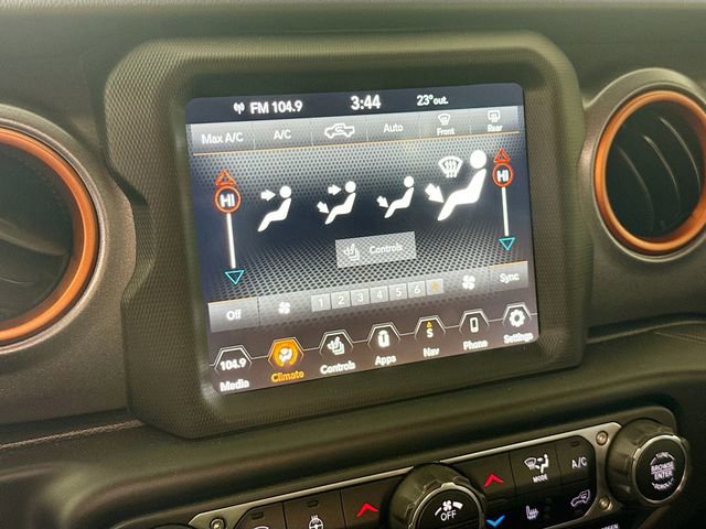 Used 2020 Jeep Gladiator Mojave w/ Dual Top Group image 17