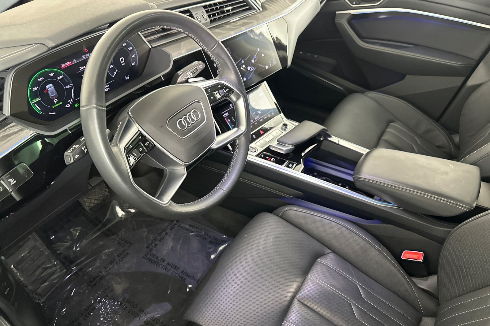Used 2024 Audi Q8 e-tron Prestige AWD/4WD image 9