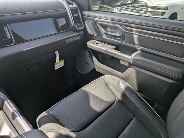 New 2026 RAM 1500 Laramie AWD/4WD image 15